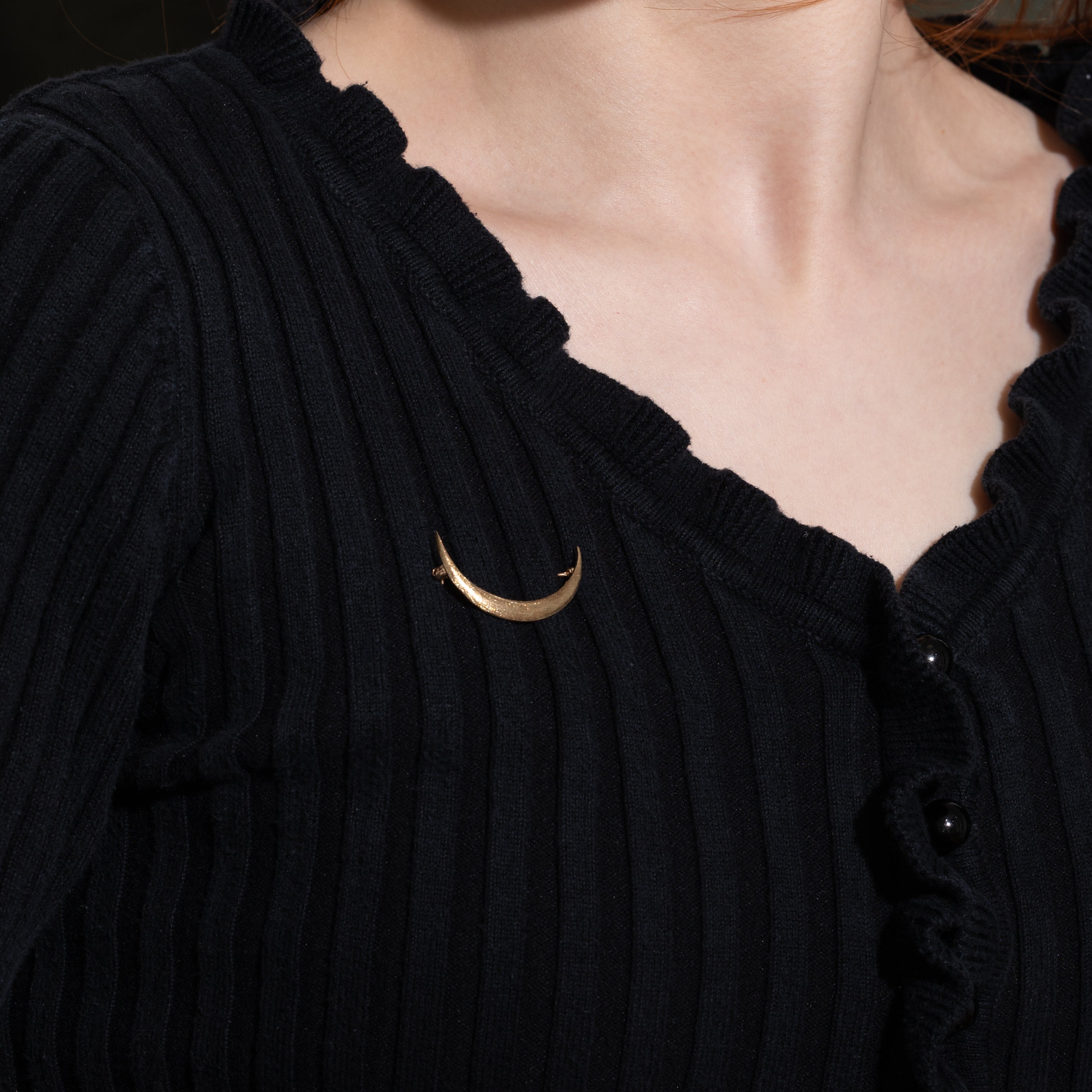 14k Yellow Gold Crescent Moon Brooch