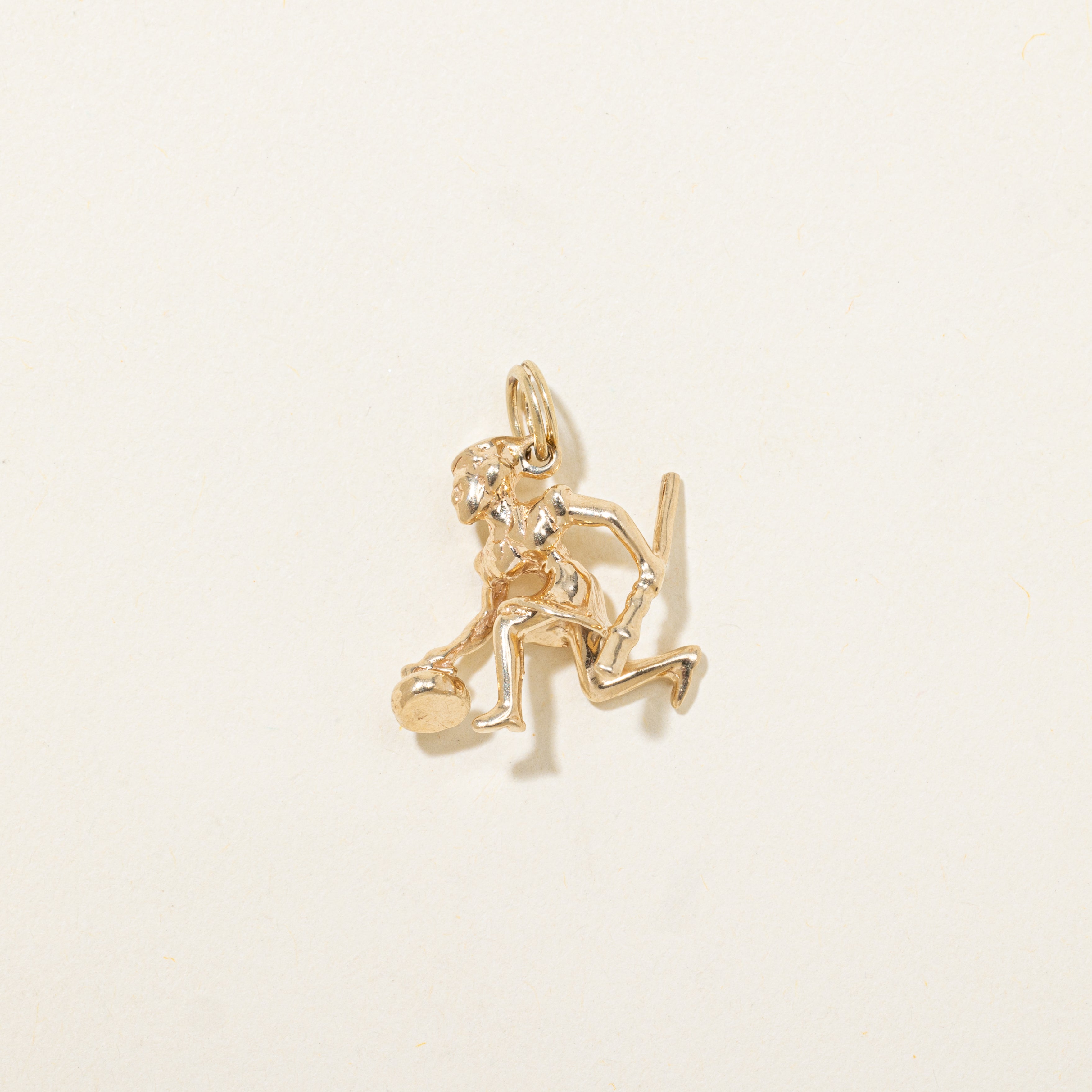 10k Yellow Gold Curling Charm