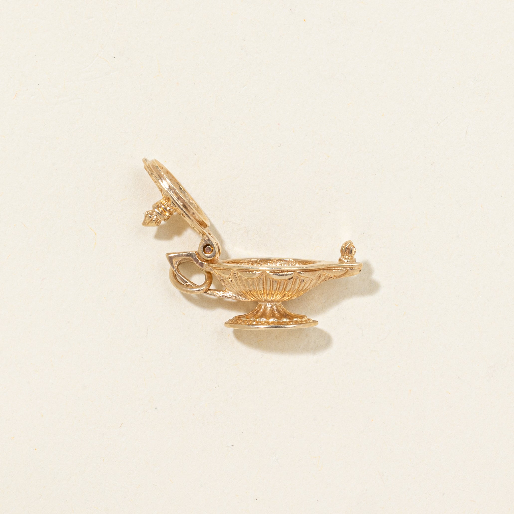 10k Yellow Gold Genie Lamp Charm