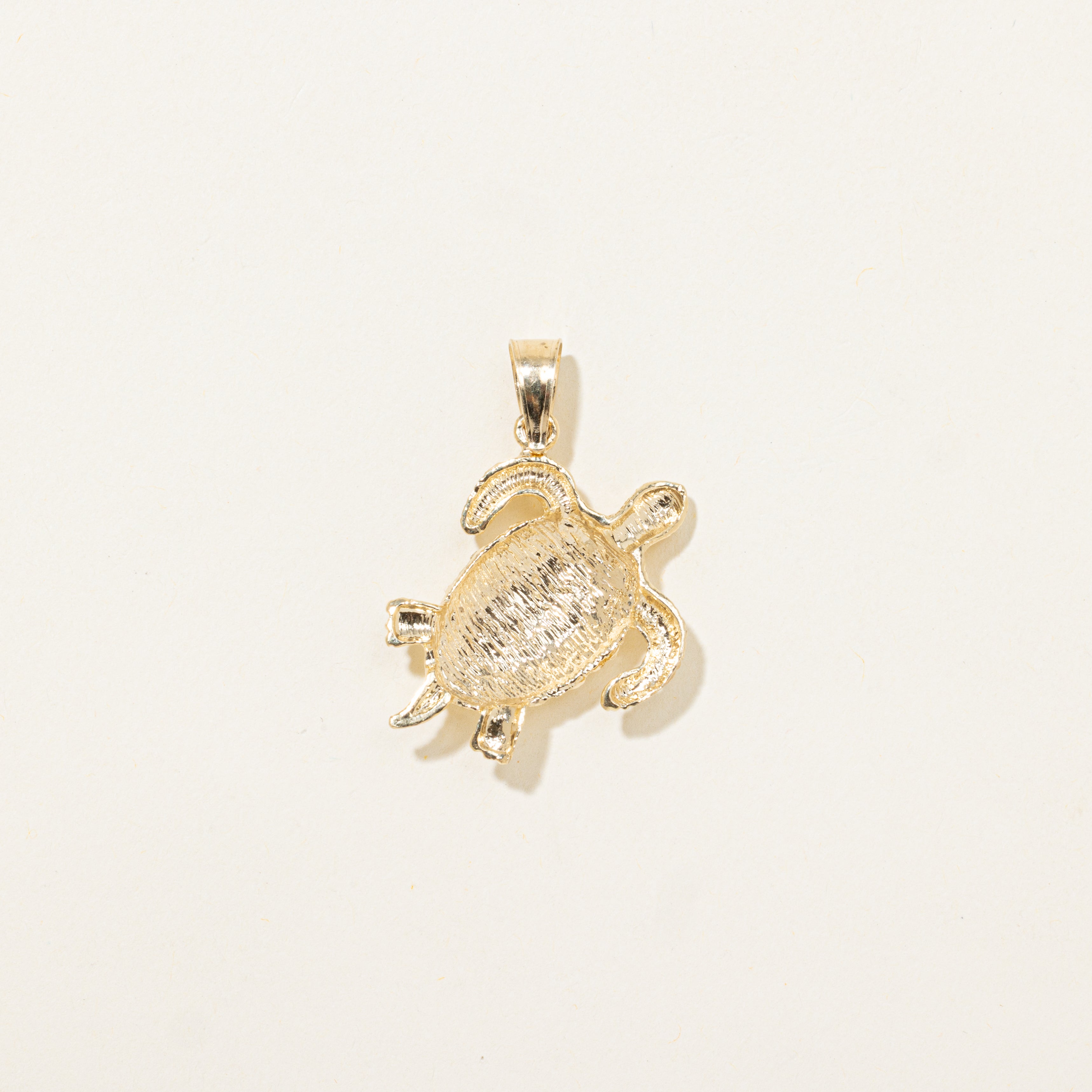 14k Yellow Gold Turtle Pendant