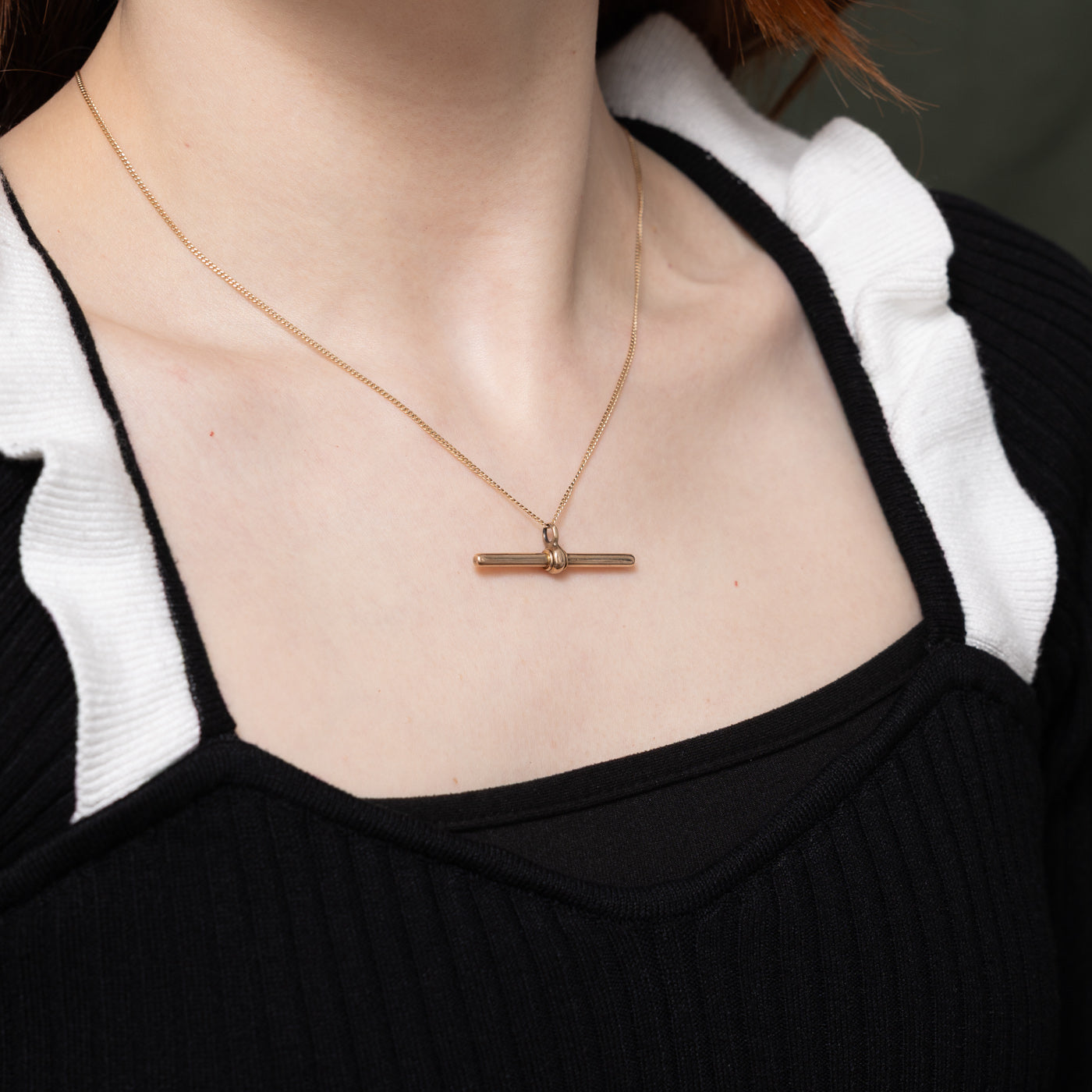 14K Yellow Gold T Bar Pendant