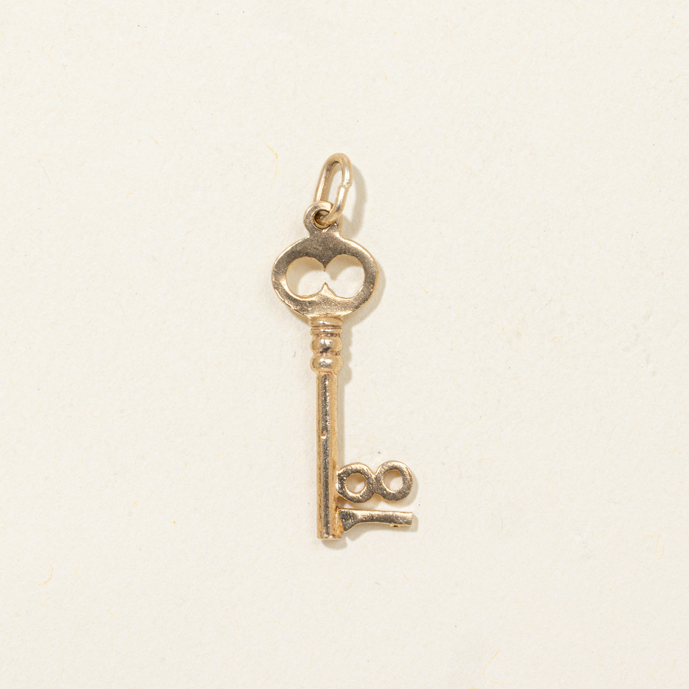 9K Vintage Key Charm