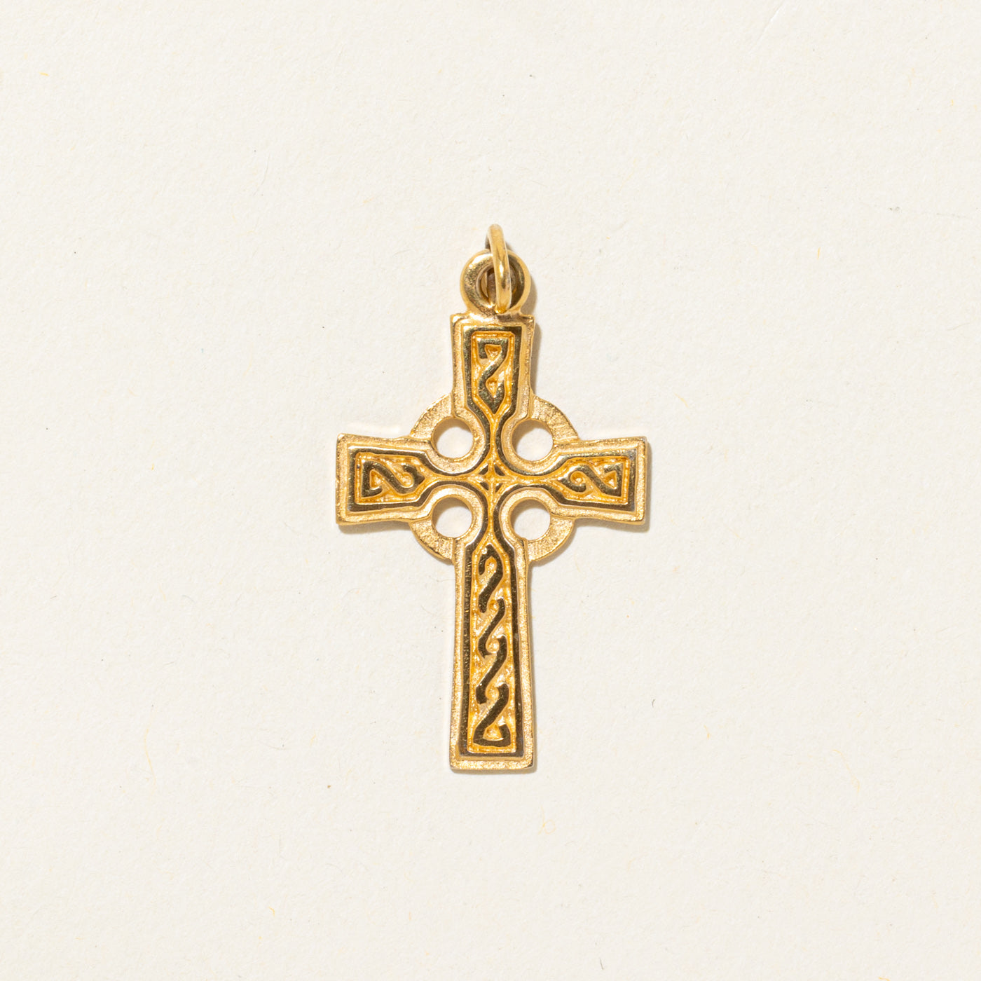 Pendentif croix celtique en or 10 carats