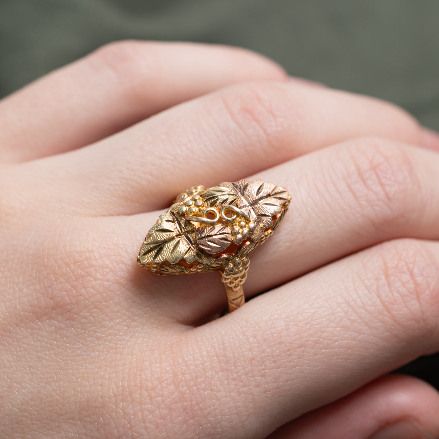 10K Tri Tone Gold Floral Engraved Marquise Shaped Ring | SZ 8.25
