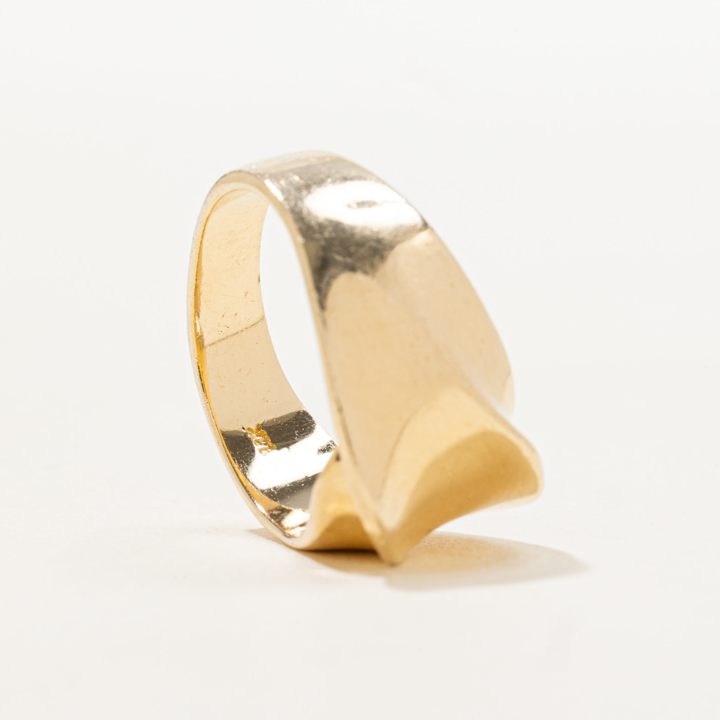 14K Yellow Gold Grooved Chunky Ring | SZ 6.25