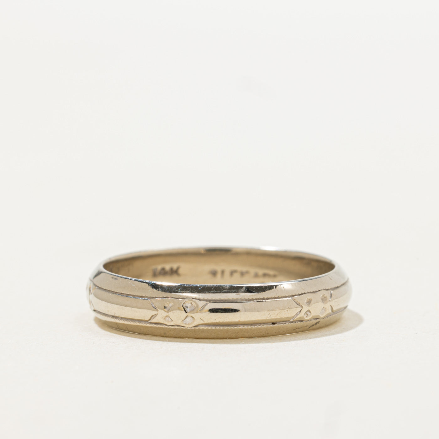 14K White Gold Textured Band | 4.60mm | SZ 10.5