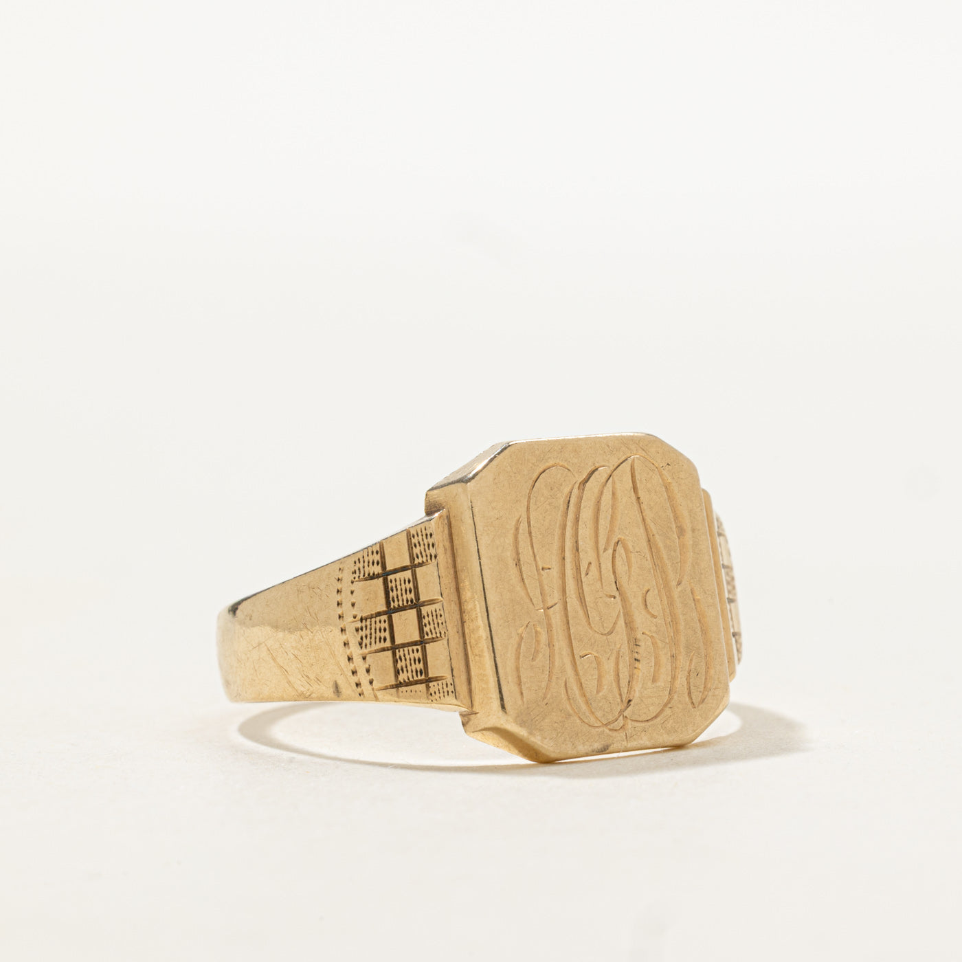 10K "HGB" Initial Signet Ring | SZ 10.75