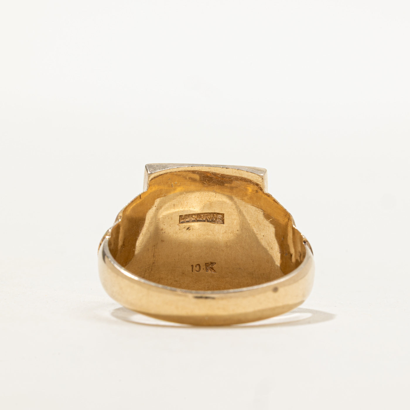 10K Textured Rectangle Signet Ring | SZ 11