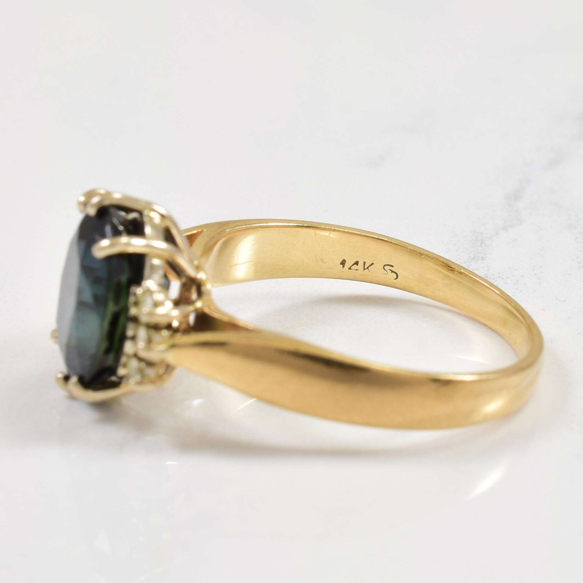 Sapphire & Diamond Ring | 4.00ct, 0.12ctw | SZ 8 |
