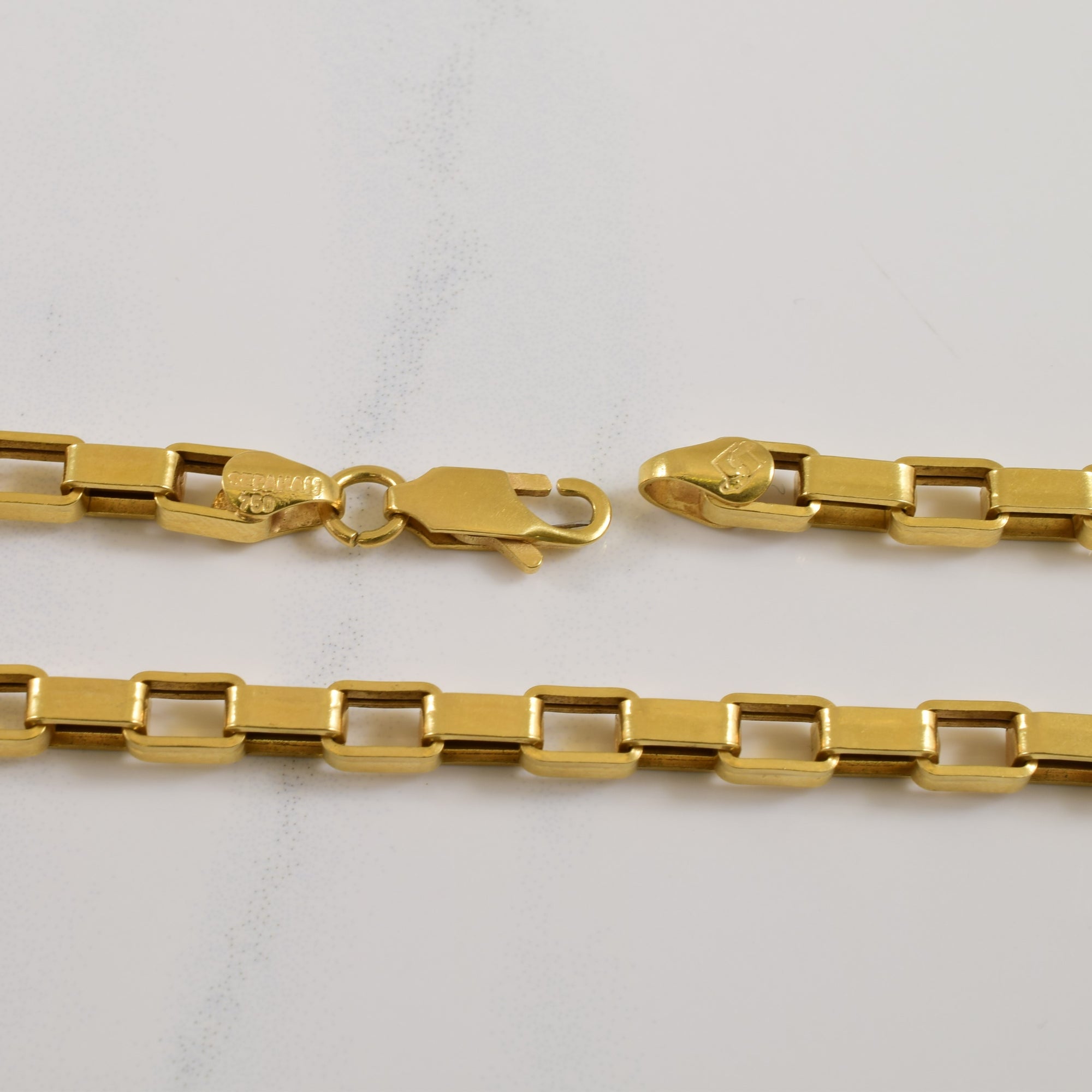 18k Yellow Gold Elongated Box Chain | 24.5