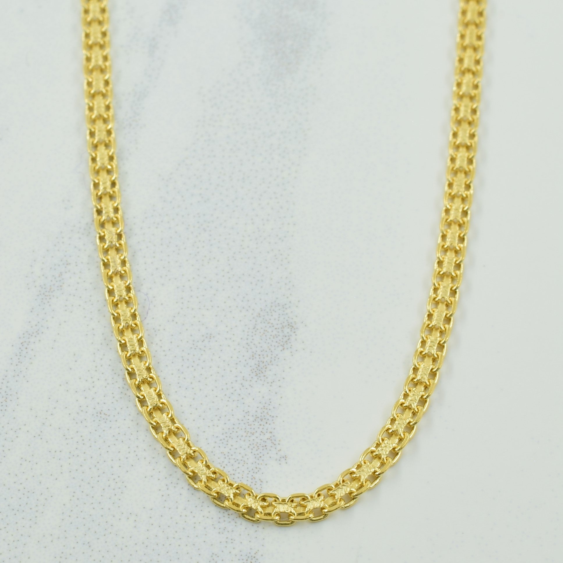 18k Yellow Gold Italian Hallmark Bismarck Chain | 18