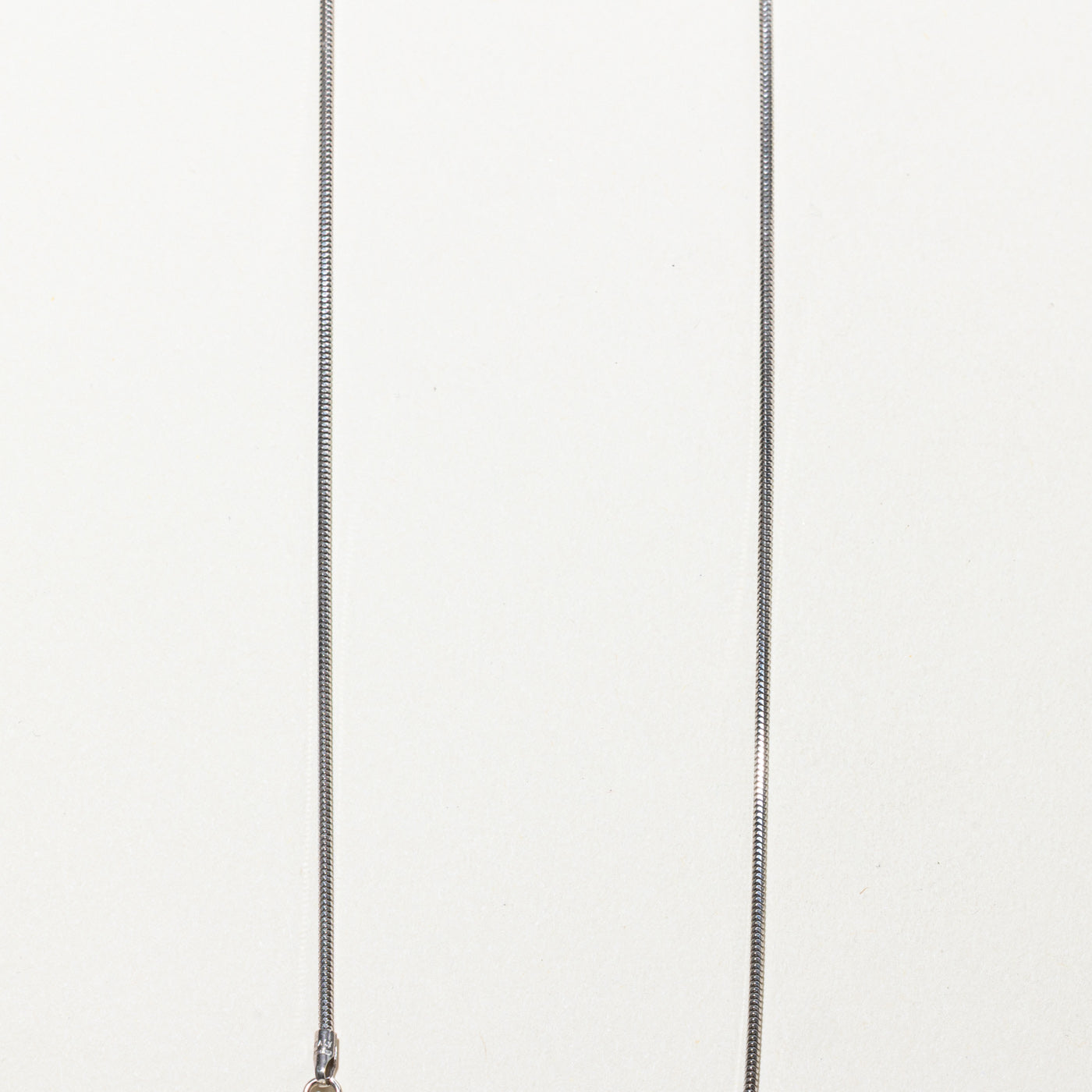 18k White Gold Snake Chain | 17"