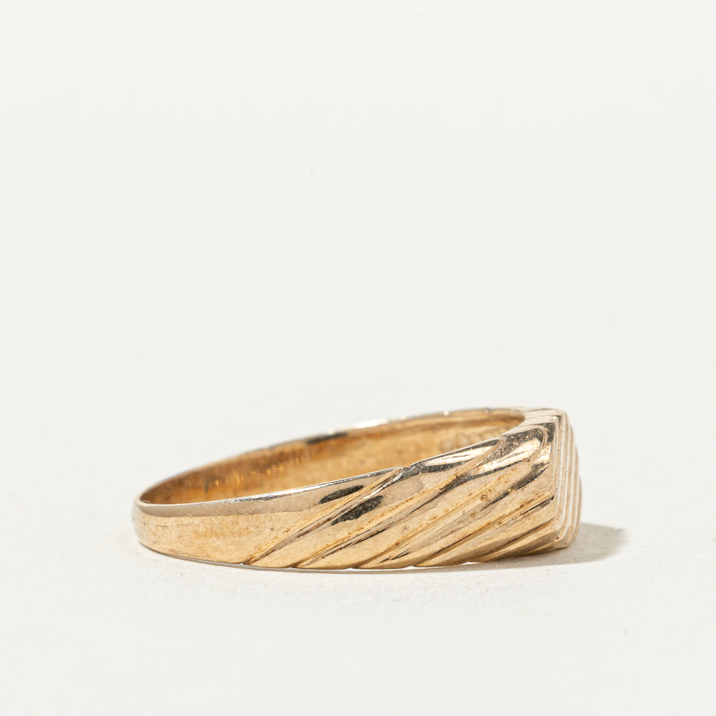 Bague 10K de titre 2203-07