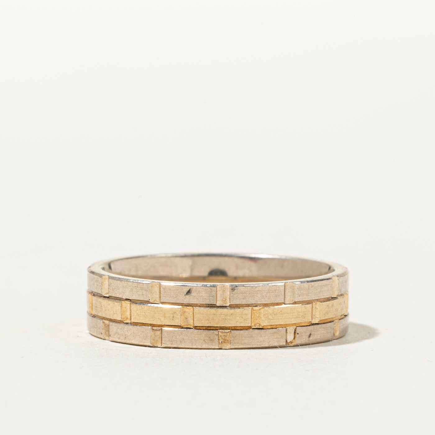 10k Two Tone Gold Geometric Grooved Band | 6mm | SZ 10.5