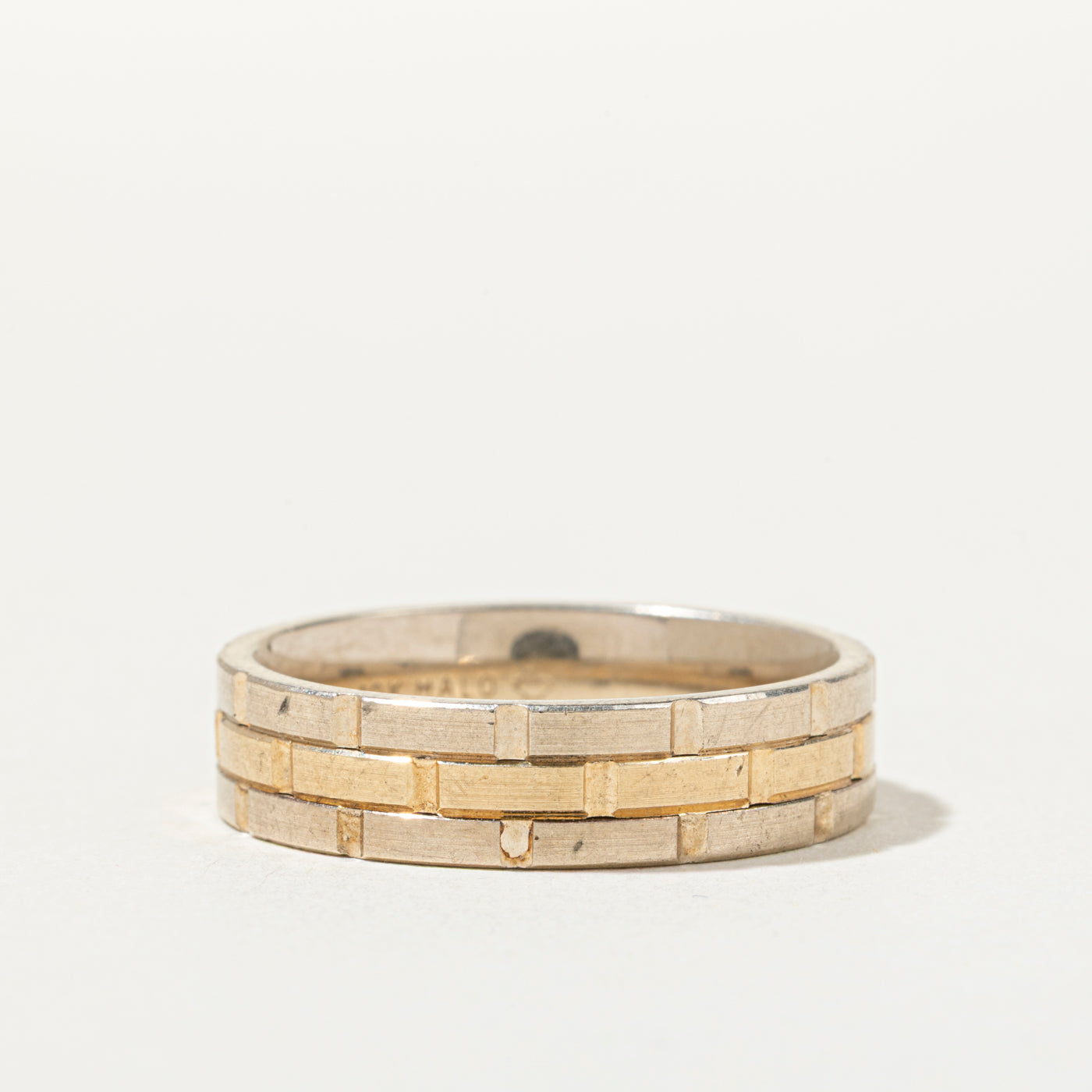 10k Two Tone Gold Geometric Grooved Band | 6mm | SZ 10.5