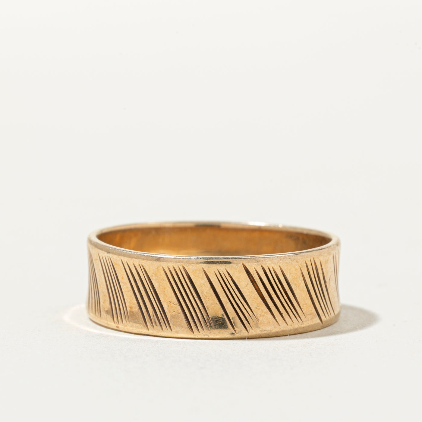 10k Band Engraved Ring | 7mm | SZ 11