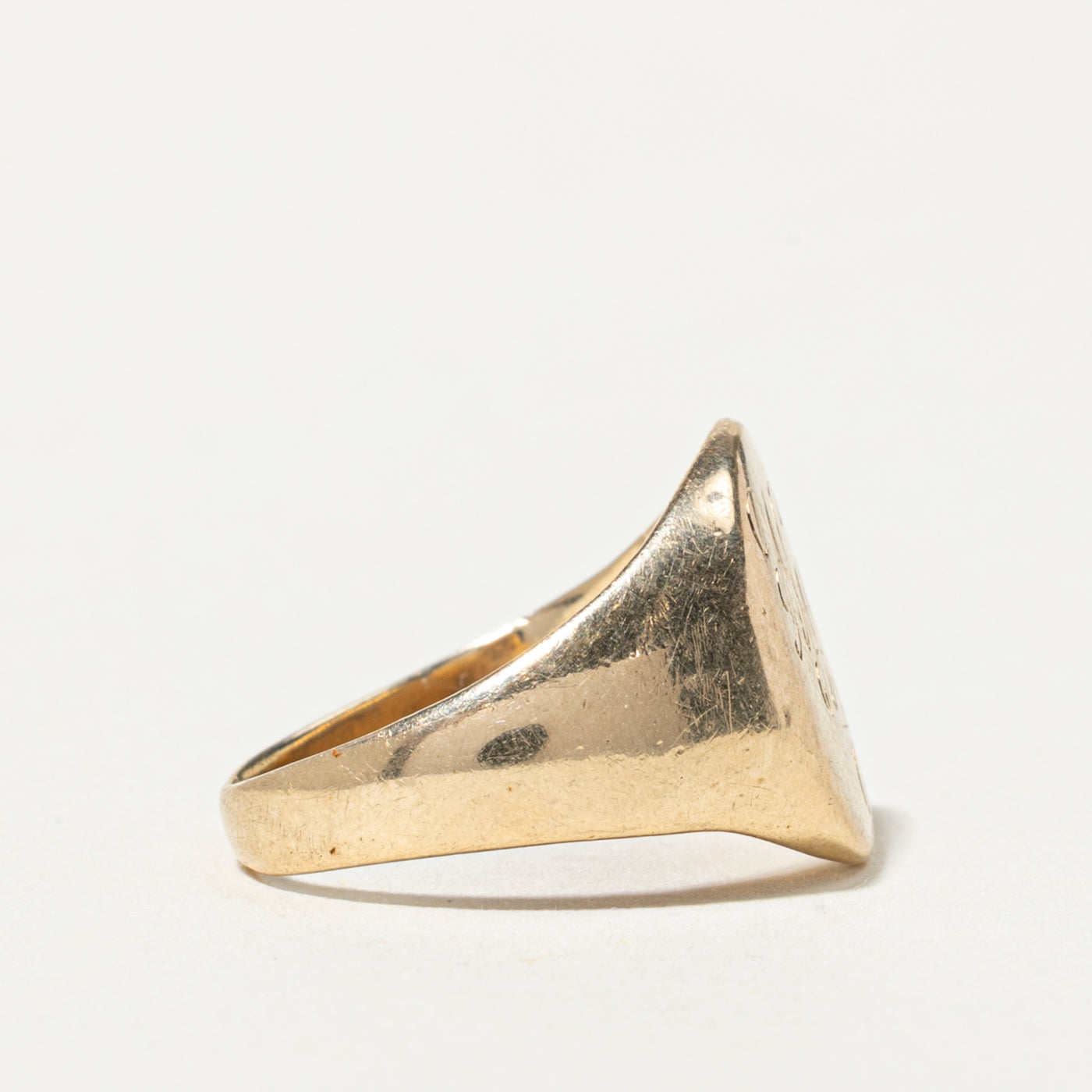 10k "WWJ" Initial Signet Ring | SZ 3.5