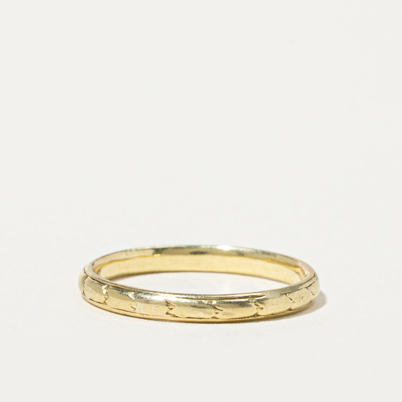 18k Engraved Stacking Band | 2mm | SZ 6