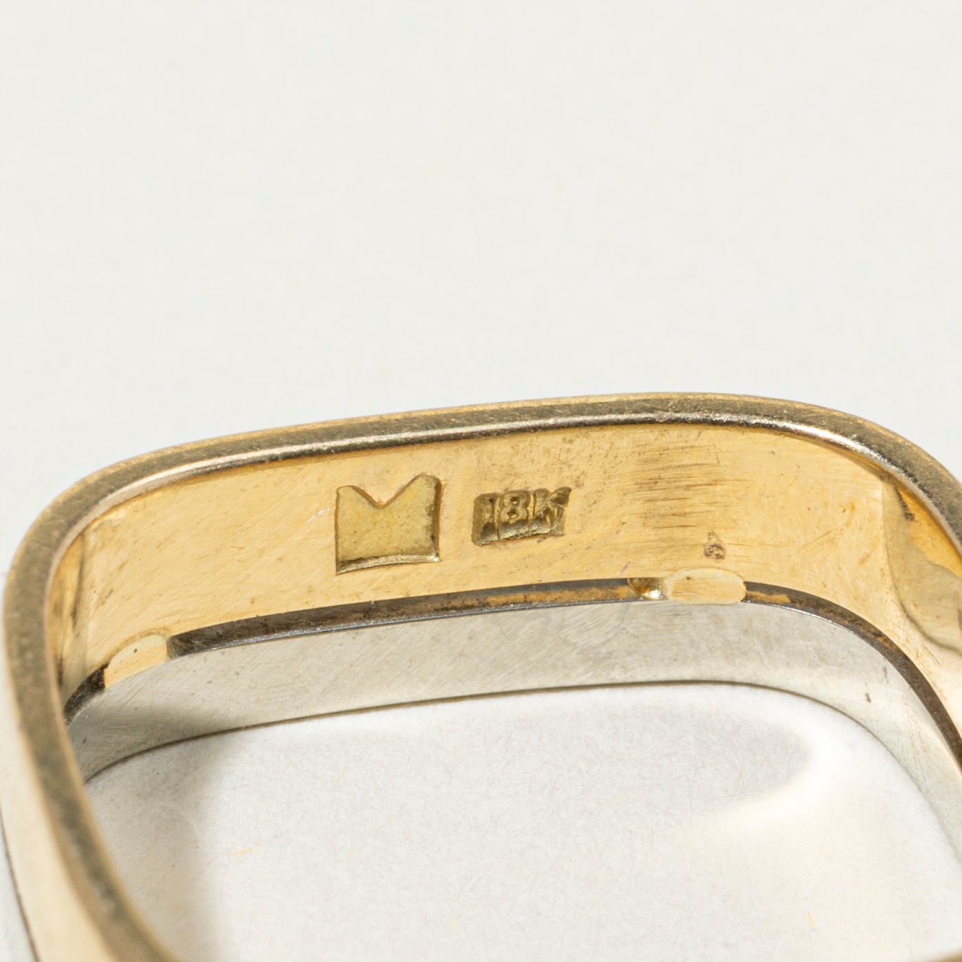 18k Two Tone Stacked Soft Square Band | 6mm | SZ 4.5