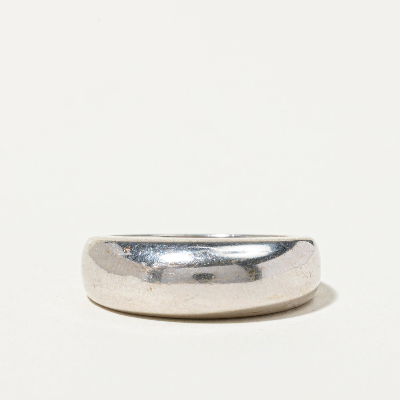 18k White Gold Dome Ring | SZ 6.75