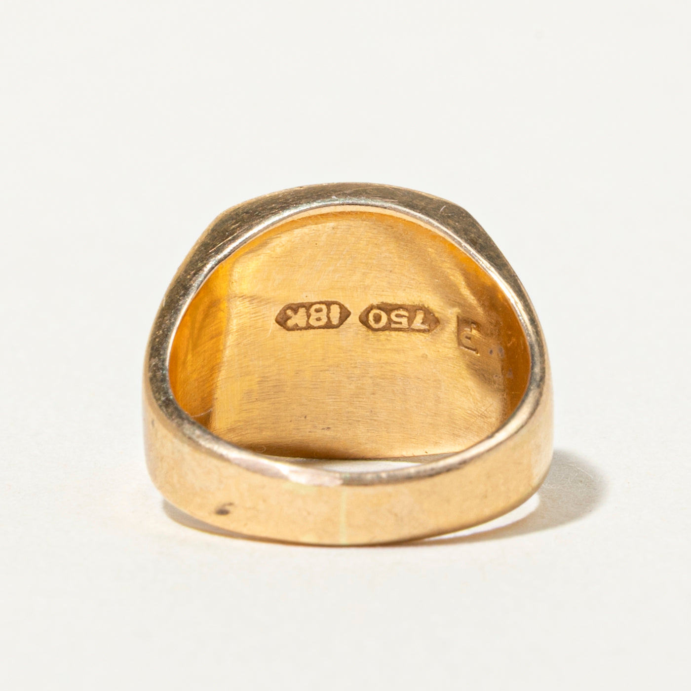 18k Embossed "A" Initial Signet Ring | SZ 1
