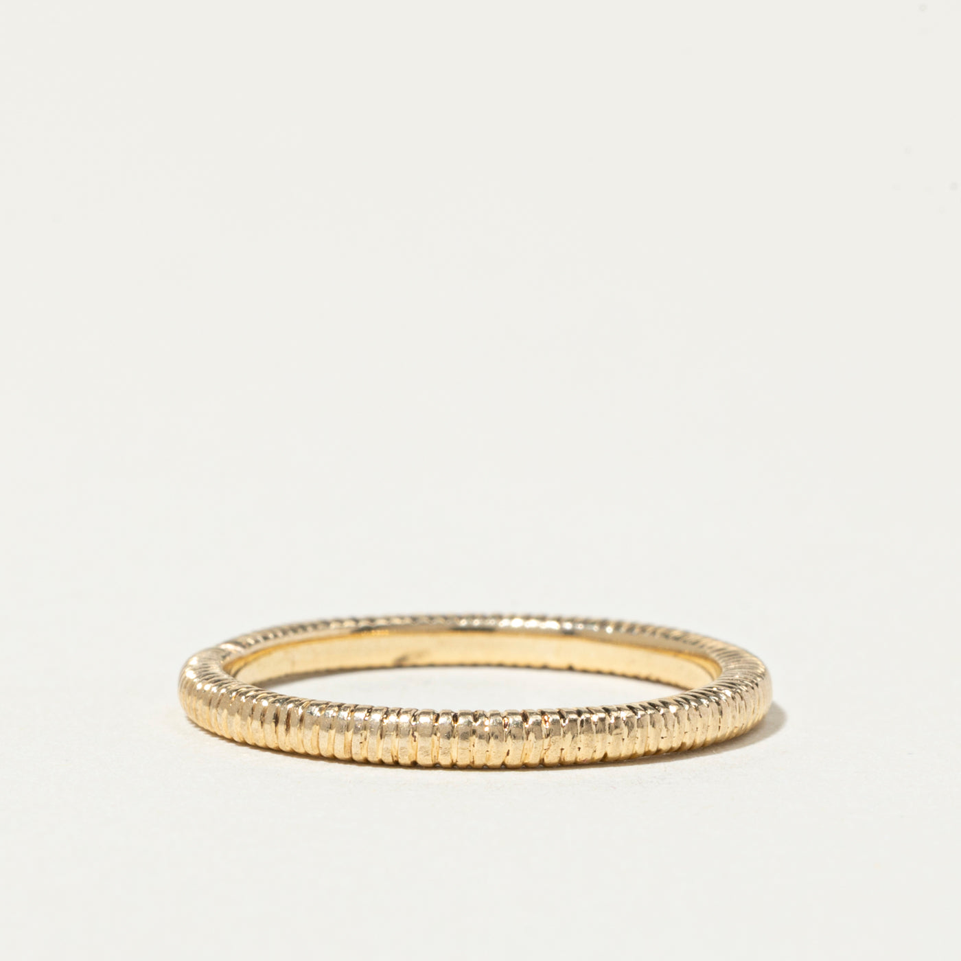 14k Fluted Textured Stacking Band | 1.5mm | SZ 7