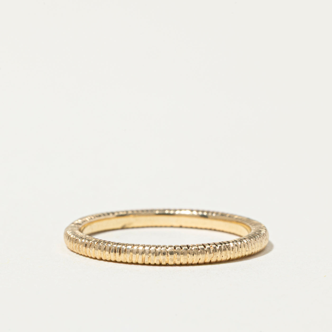14k Fluted Textured Stacking Band | 1.5mm | SZ 7