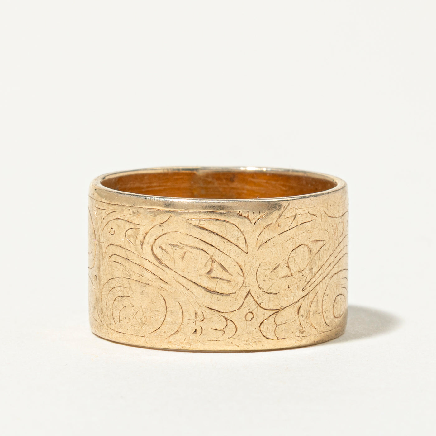 10k Indigenous Engraved Band | 12mm | SZ 7