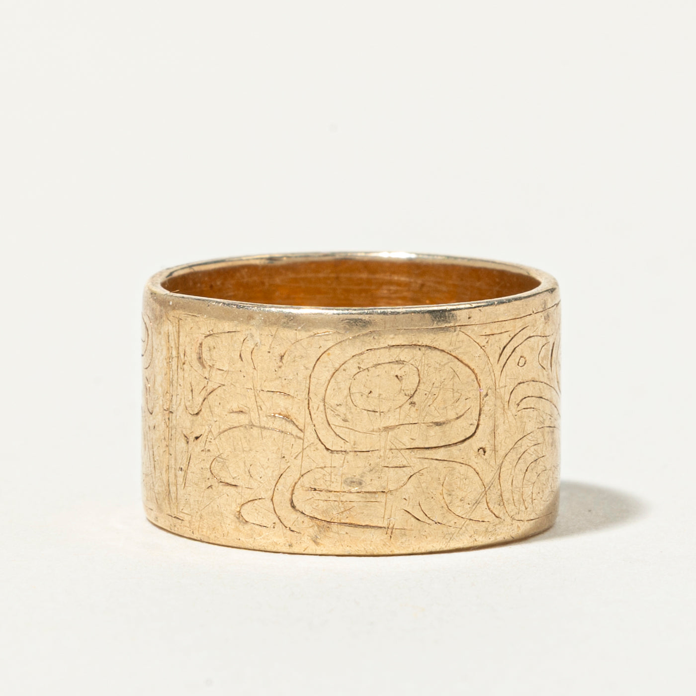 10k Indigenous Engraved Band | 12mm | SZ 7
