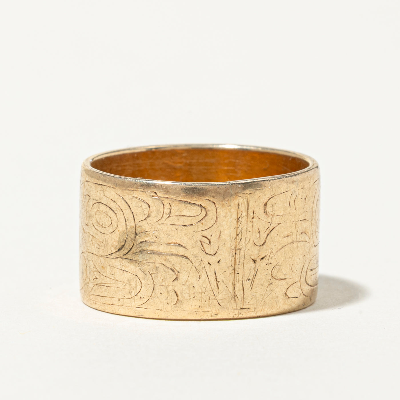 10k Indigenous Engraved Band | 12mm | SZ 7
