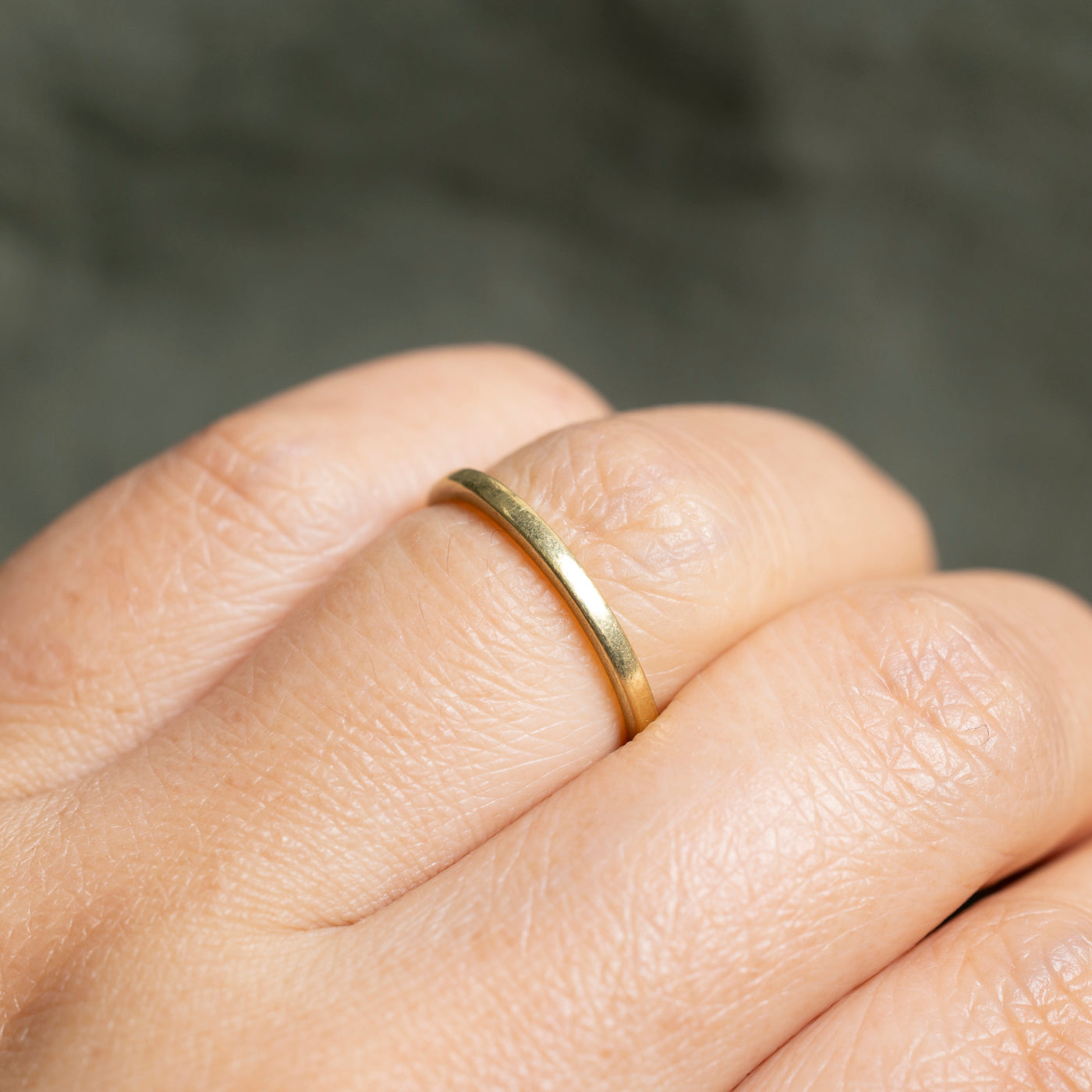 18k Thin Stacking Band | 1.5mm | SZ 5.75