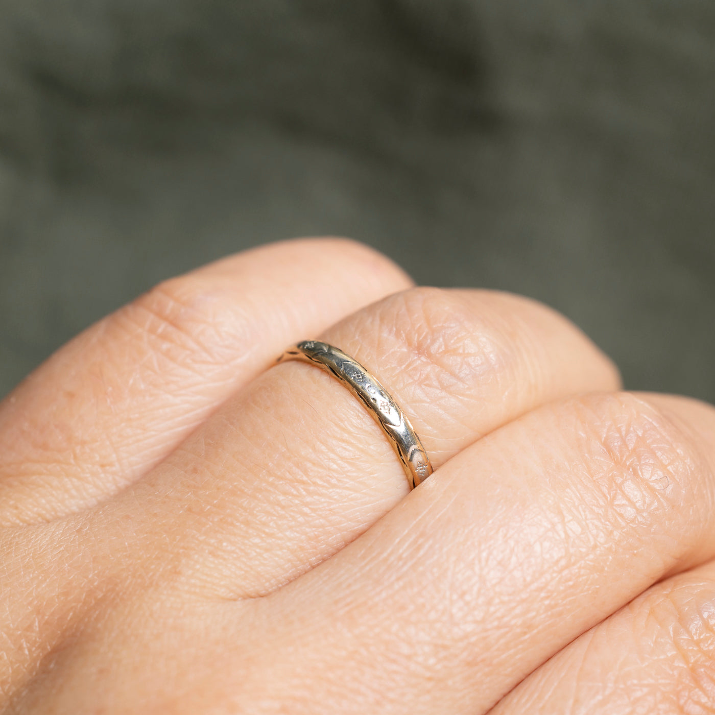 14k Two Tone Gold Engraved Band | 2mm | SZ 6.75