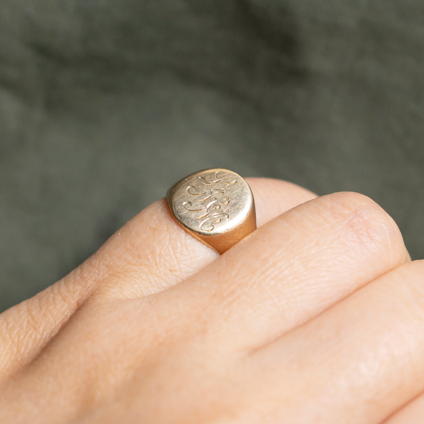 10k "WWJ" Initial Signet Ring | SZ 3.5