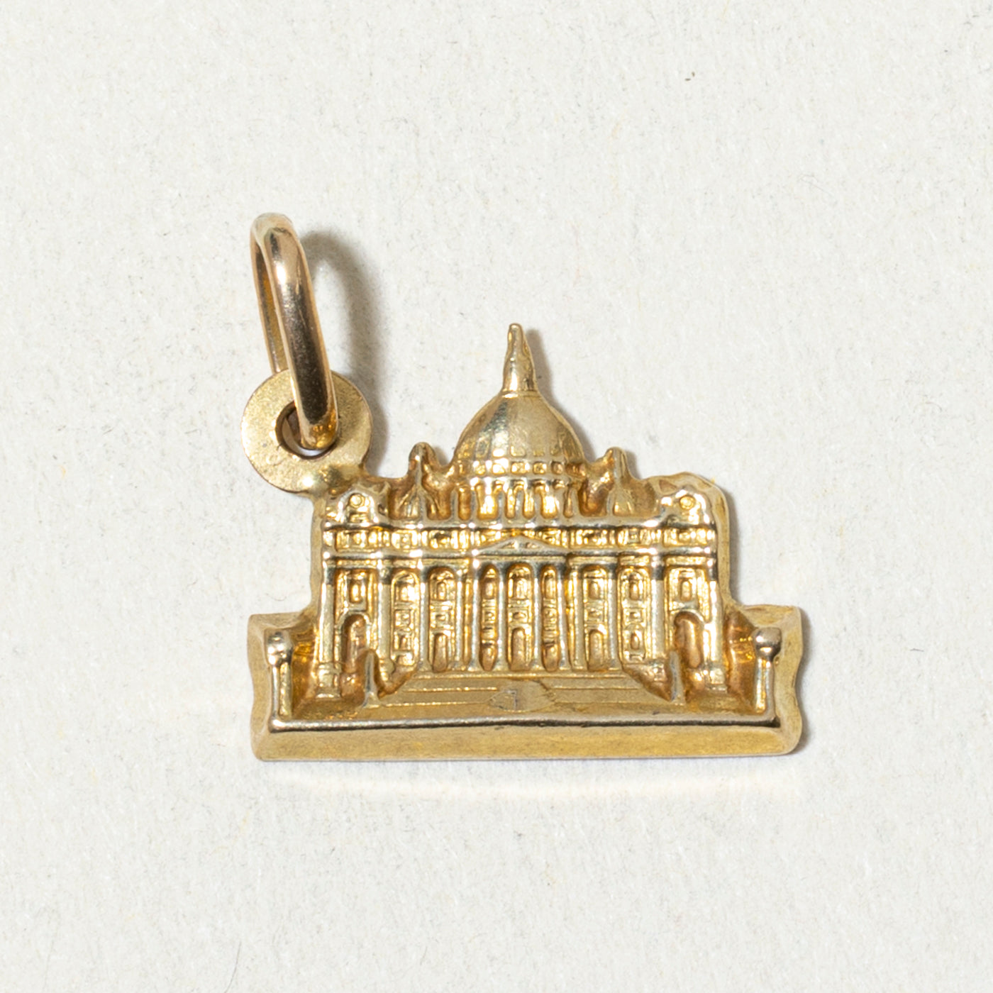 Vintage Italian 18k St. Peter's Basilica Charm