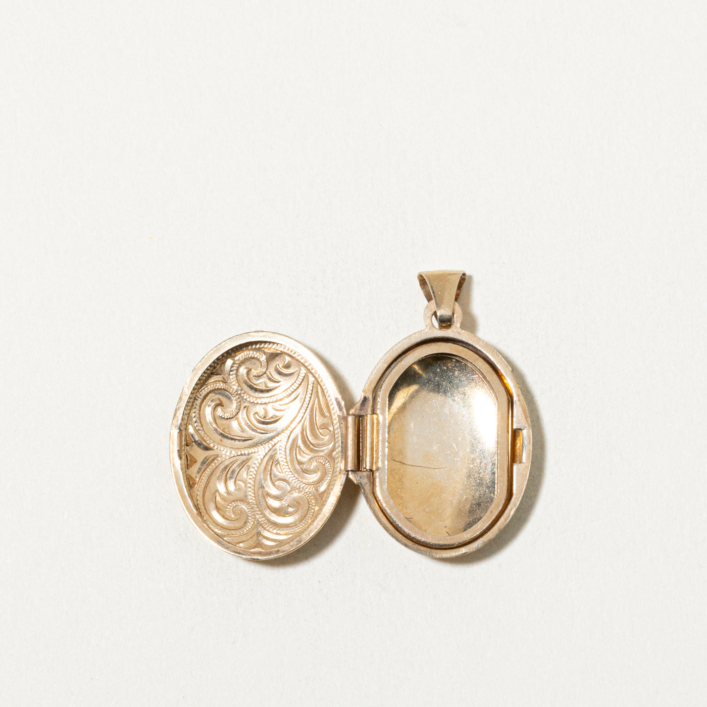 10k Scrollwork Engraved Locket Pendant