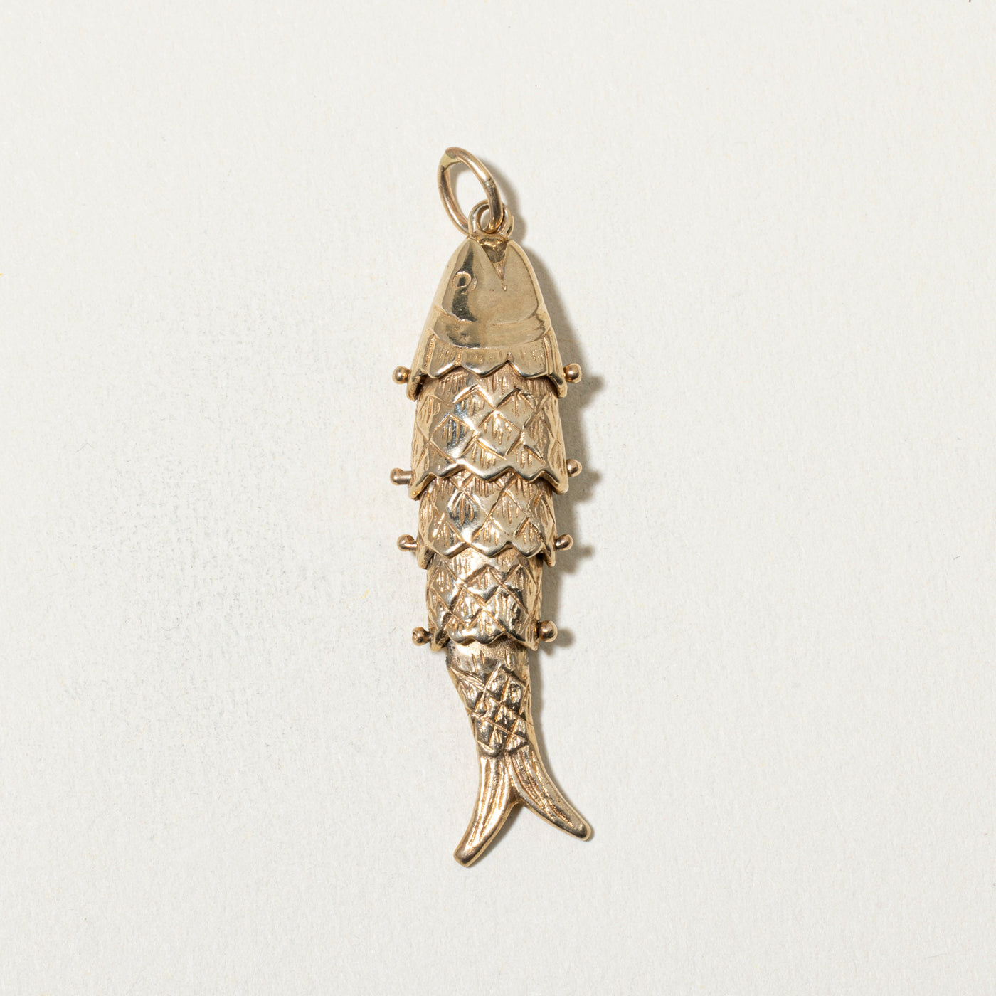 10k Articulated Fish Charm