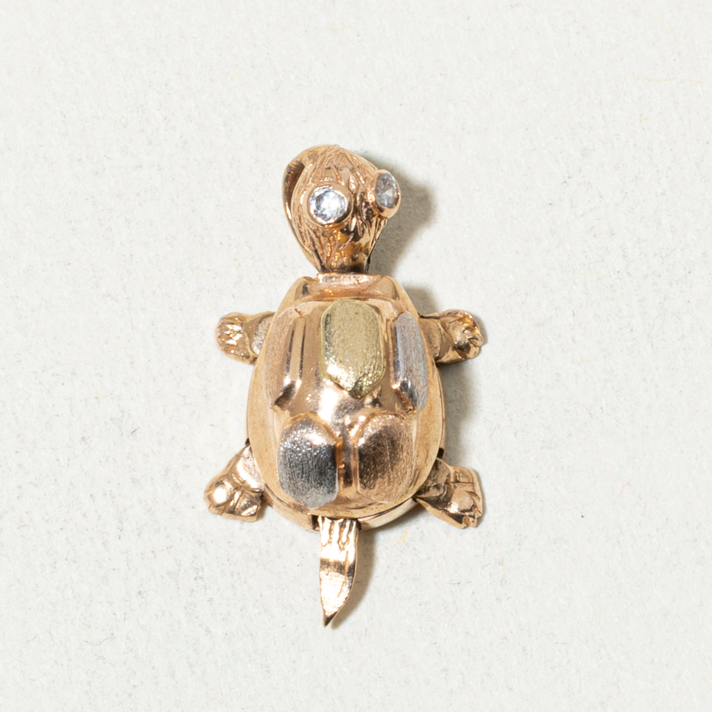 14k Turtle Pendant