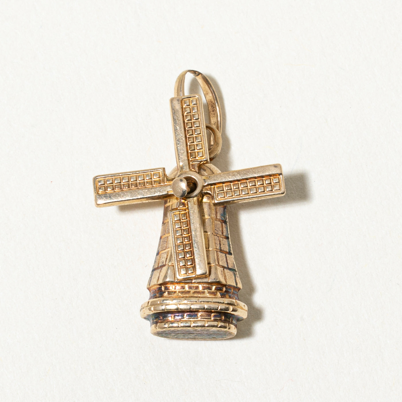 10k Windmill Charm