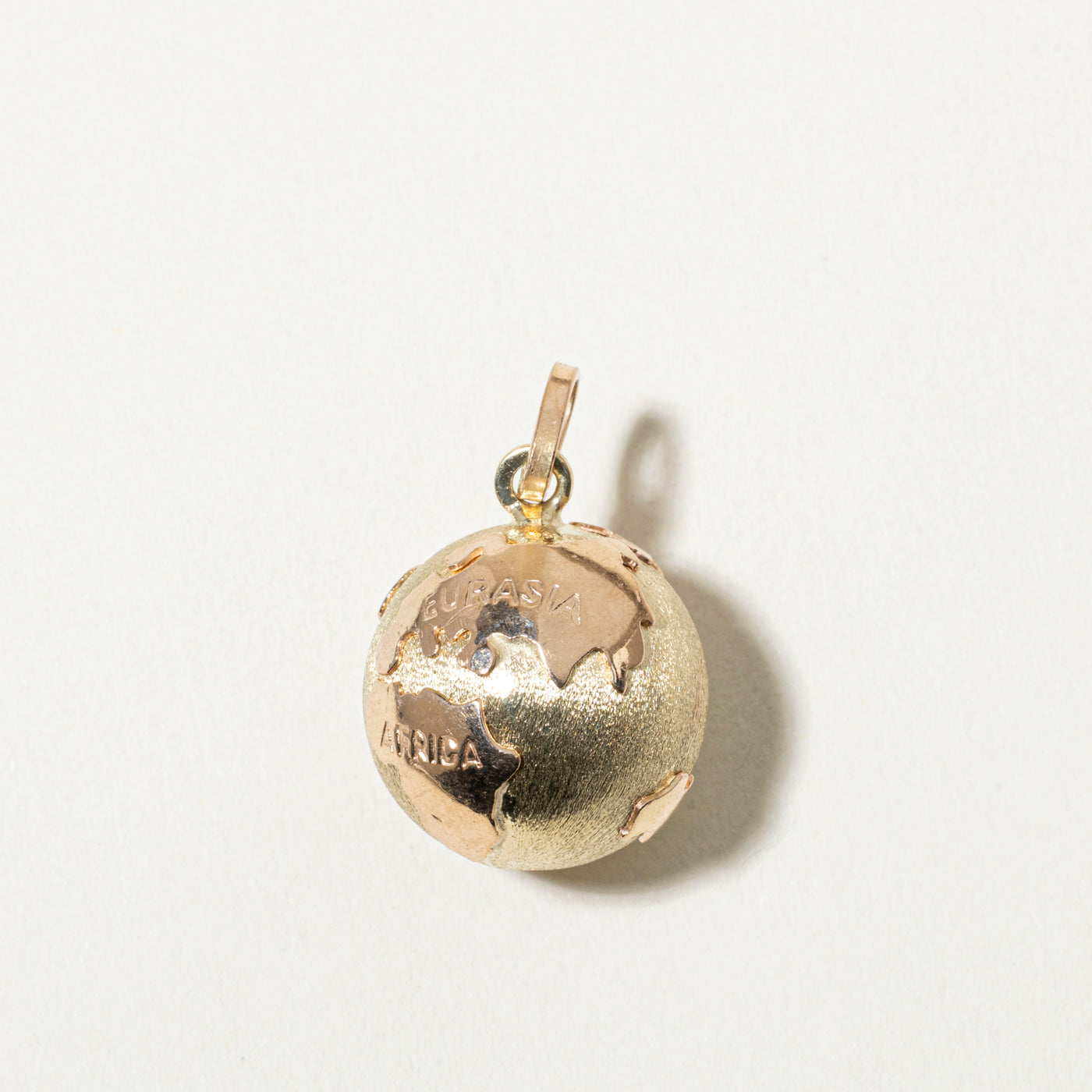 14k 3D Globe Charm