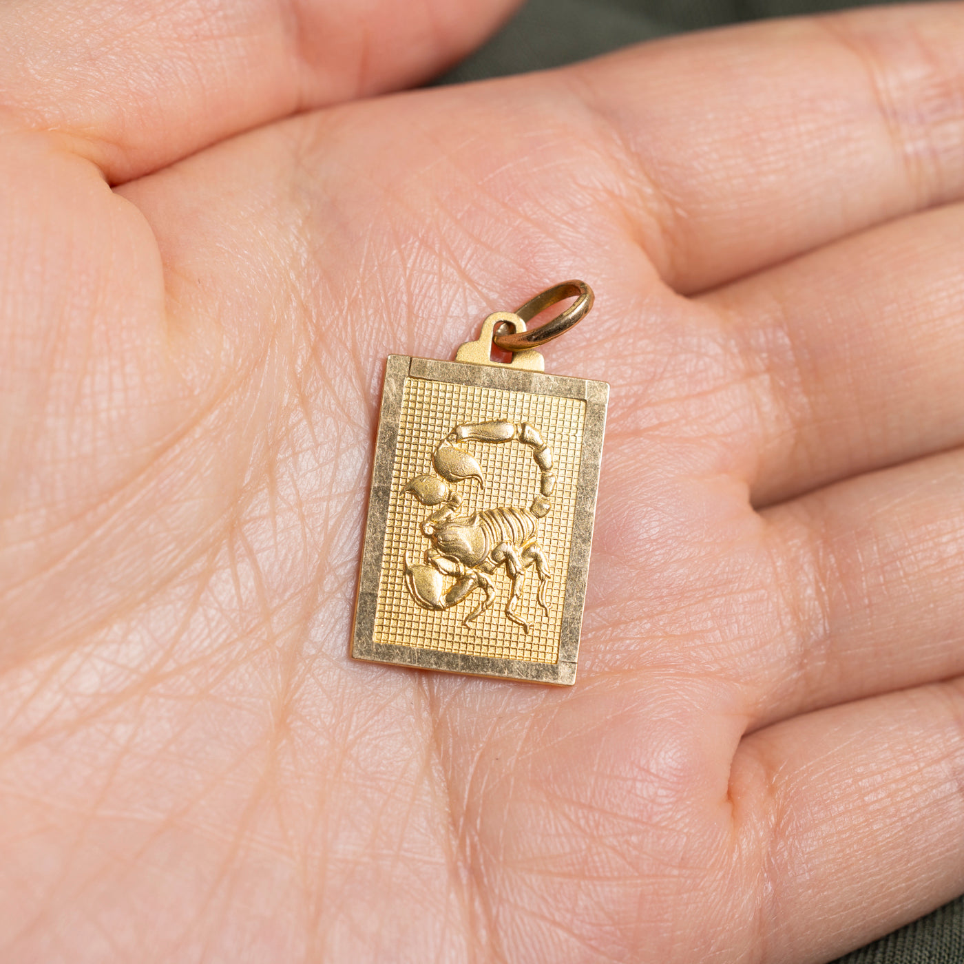 Italian 18k Scorpio Zodiac Pendant