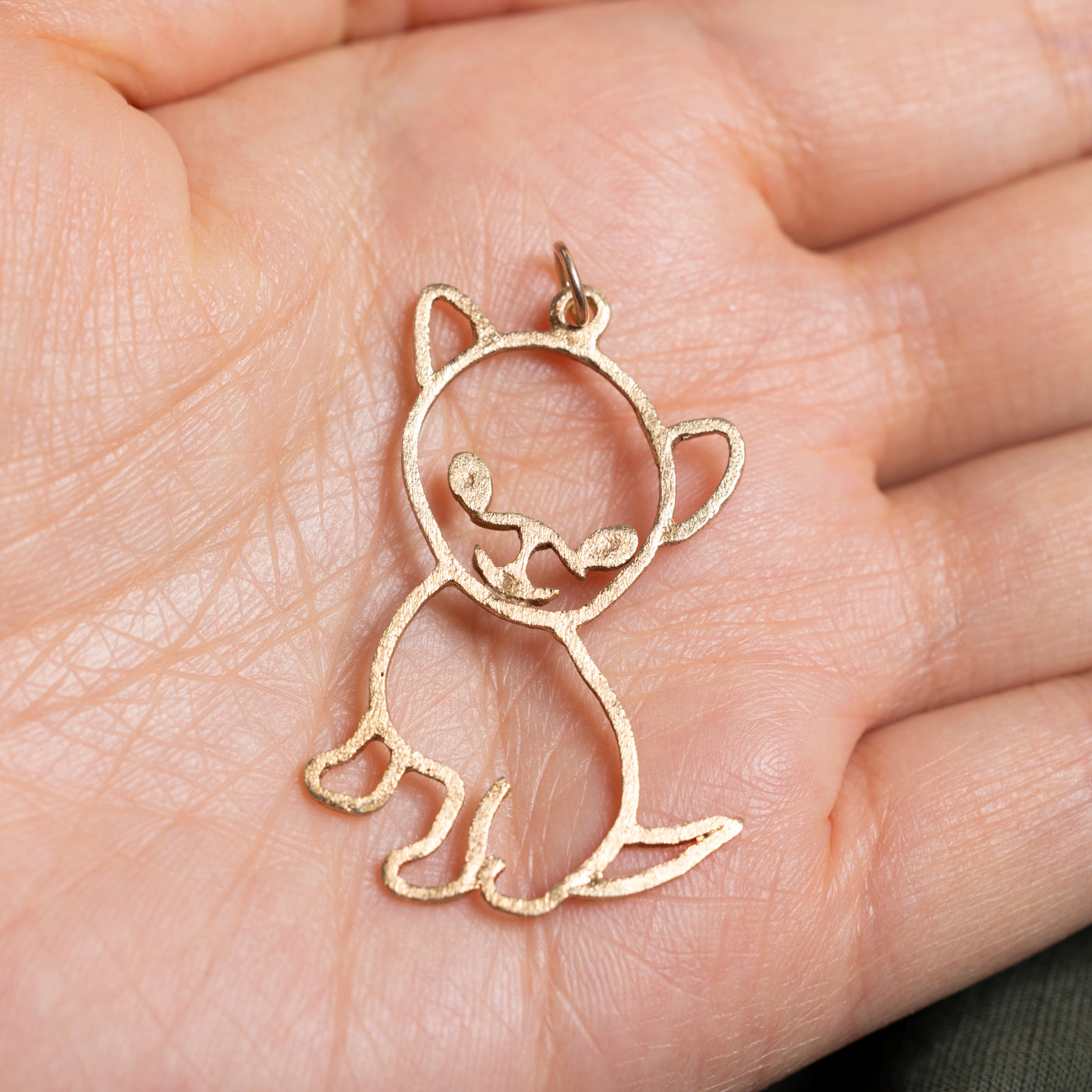 10k Monoline Cat Pendant