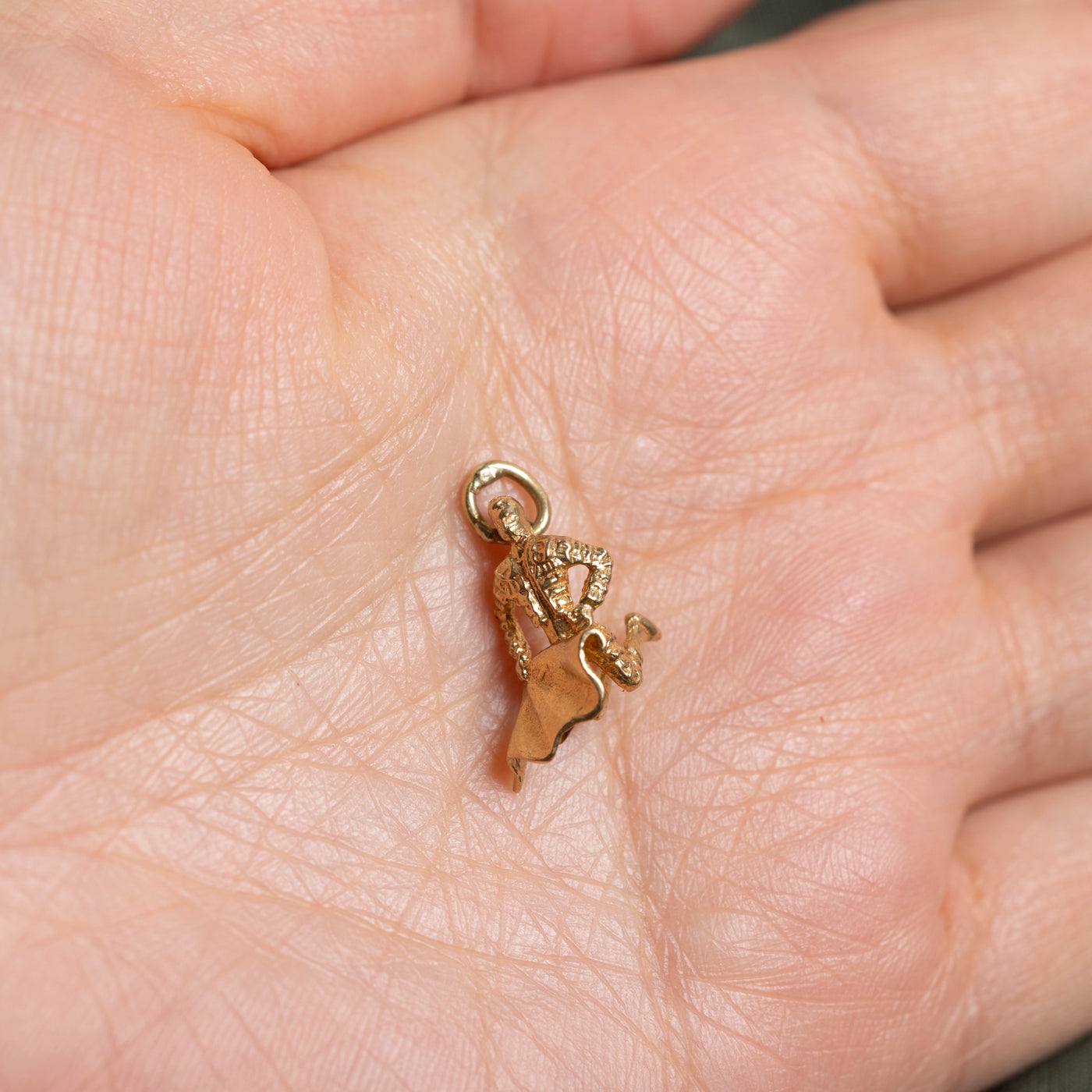 18k Matador Charm