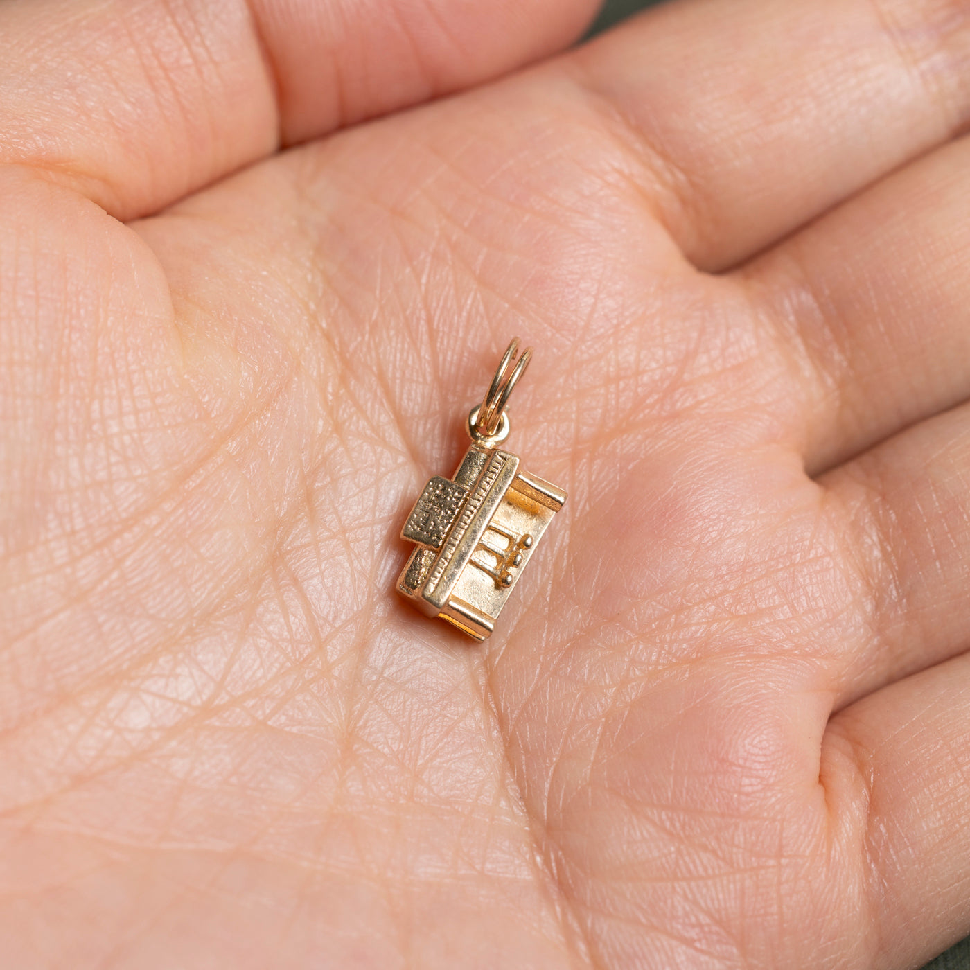 10k Piano Charm