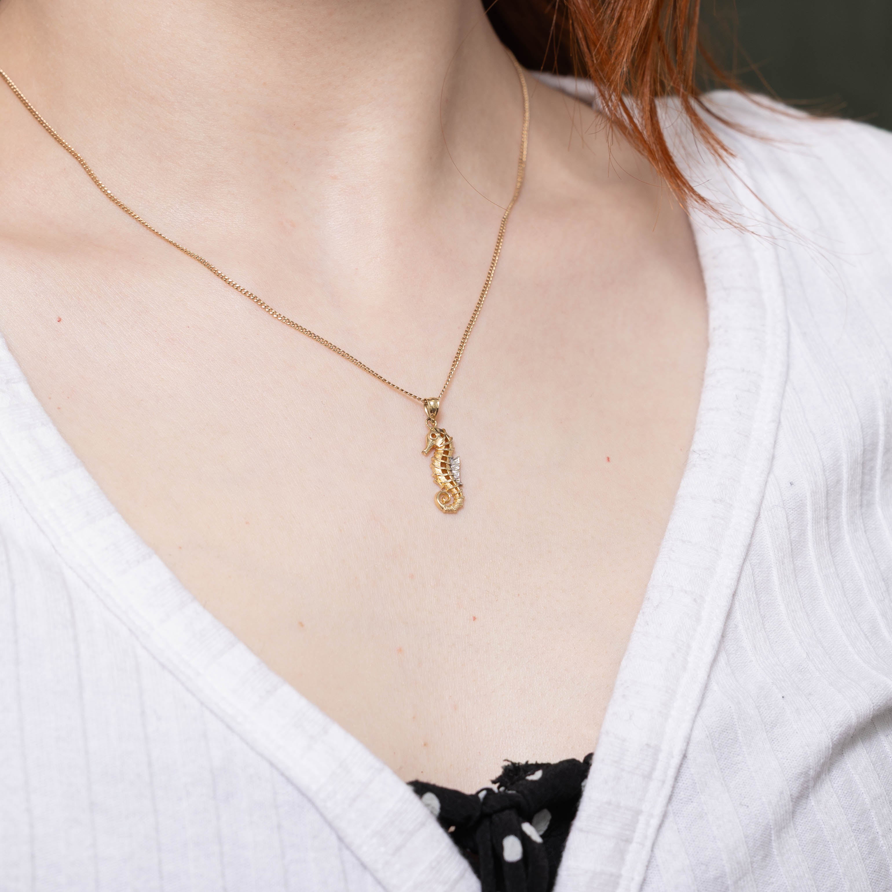 10k Seahorse Pendant