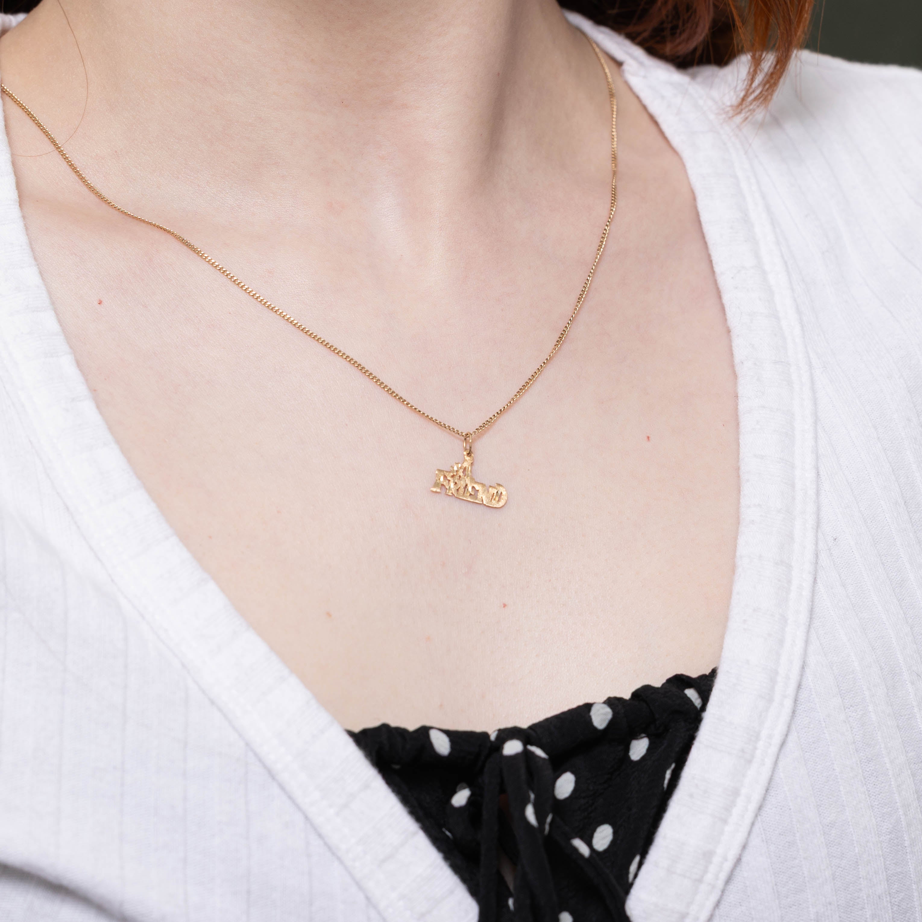 10k "Friend" Pendant