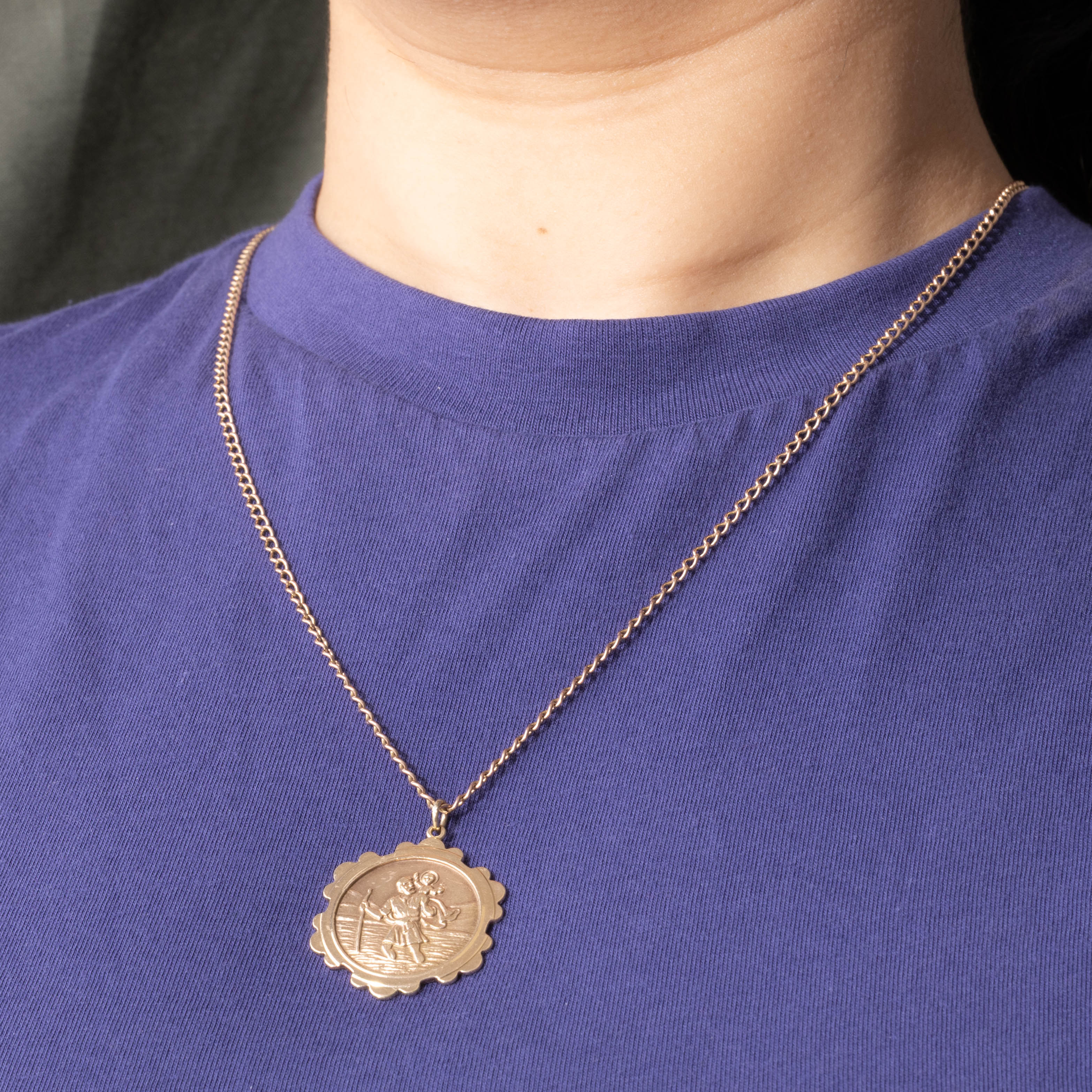 1973 London 9k St. Christopher Medallion Necklace | 27"