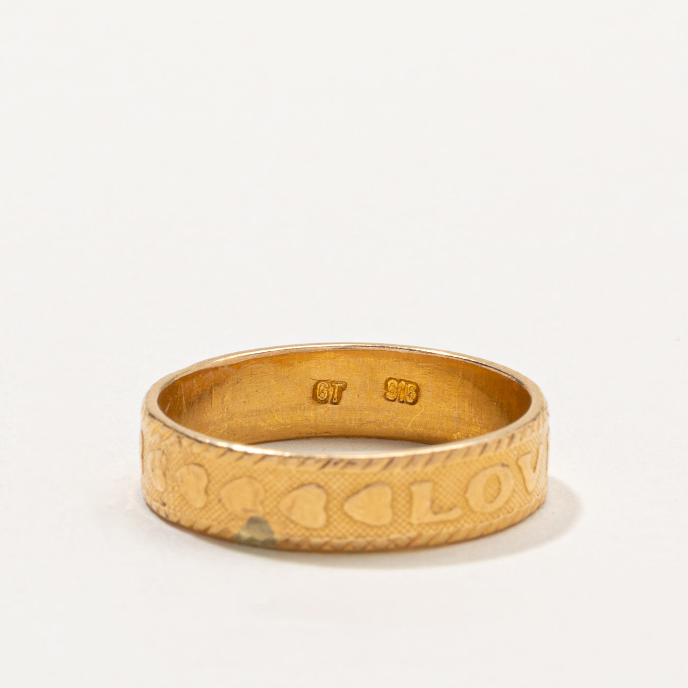 22k Love Engraved Band | 4.85mm | SZ 7.75