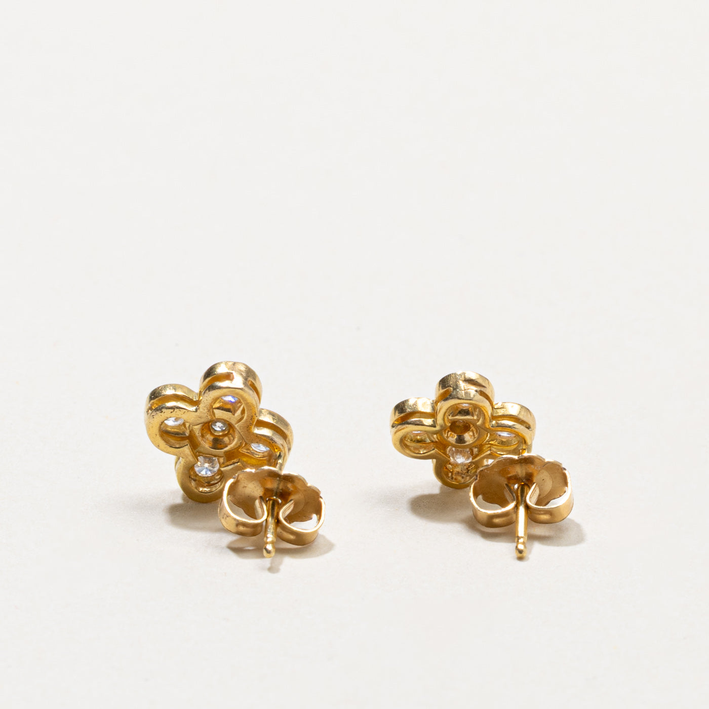 18k Diamond Clover Stud Earrings | 0.20ctw
