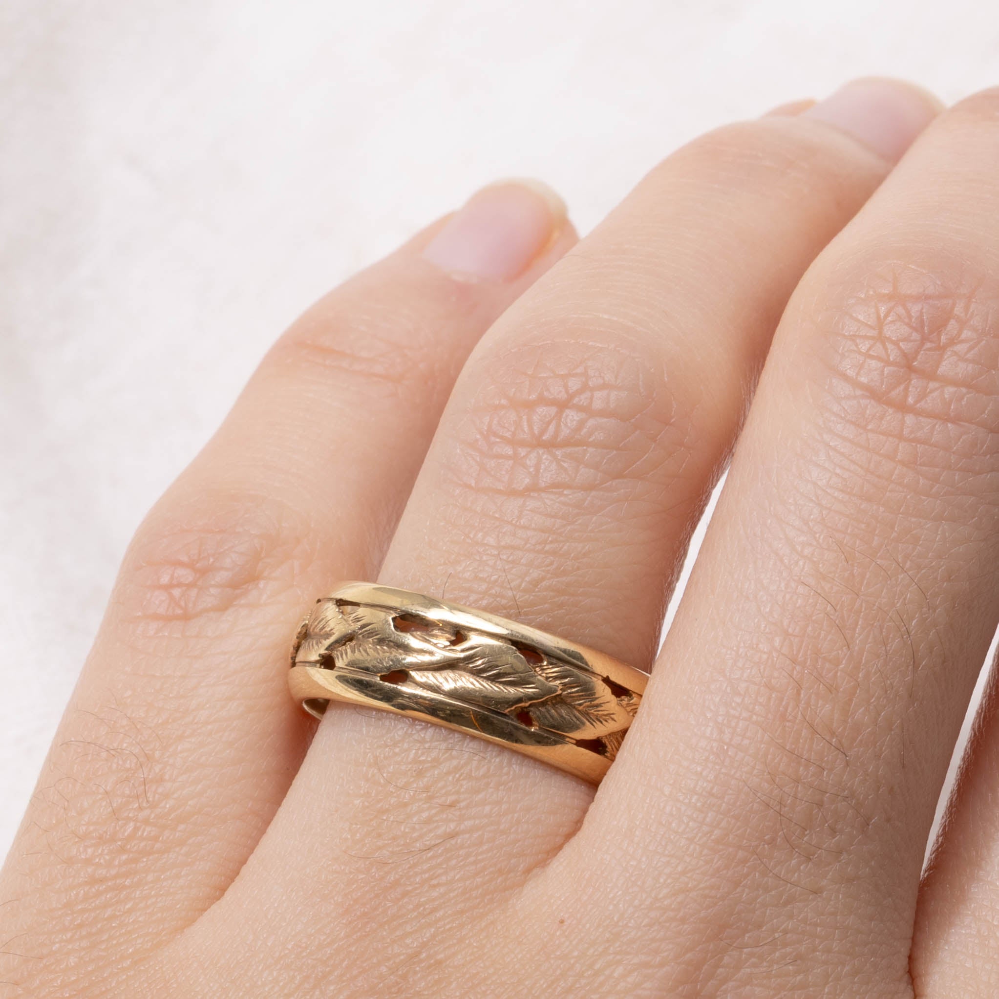14k Yellow Gold Leaf Openwork Band | 7.35mm | SZ 8.75