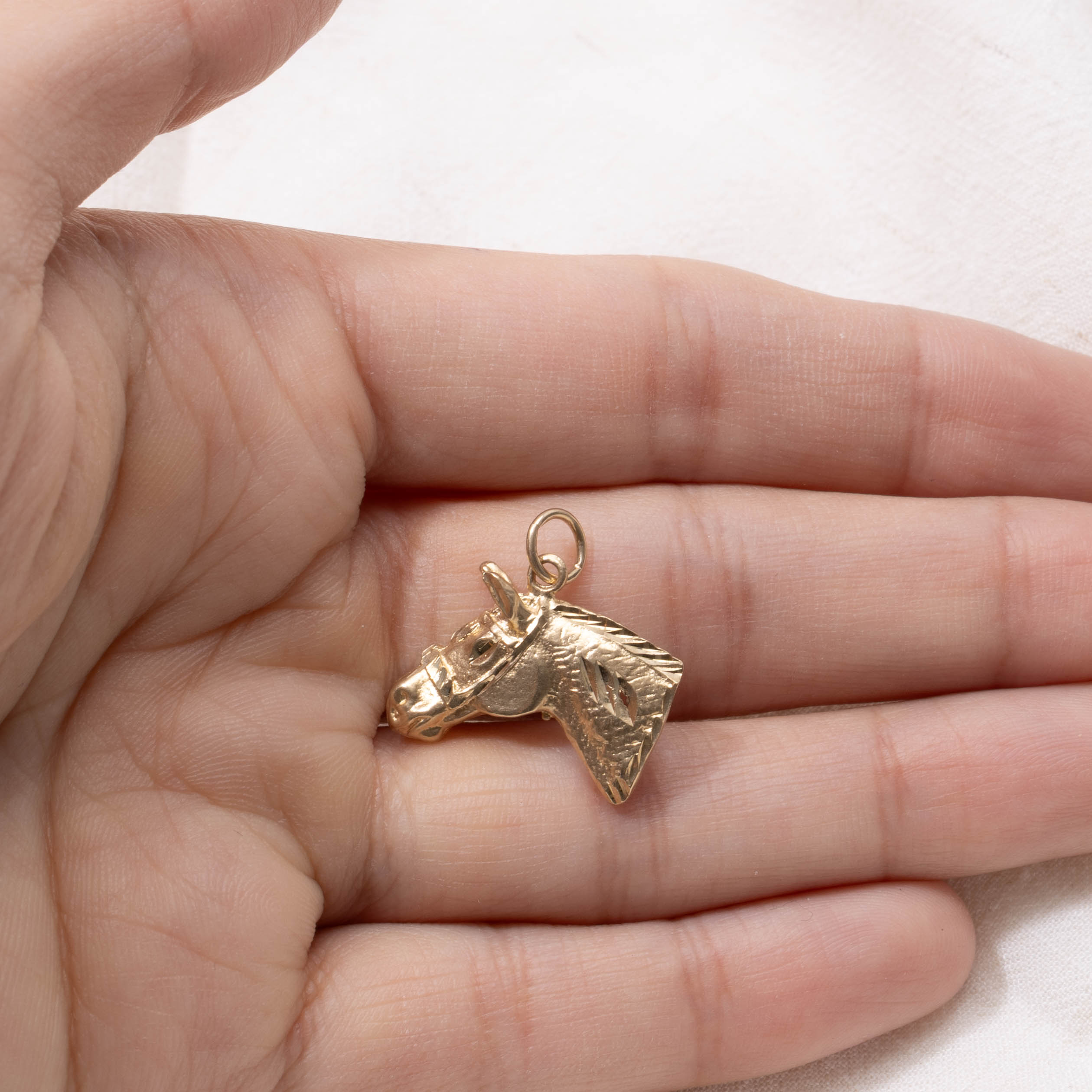 10k Horse Head Charm